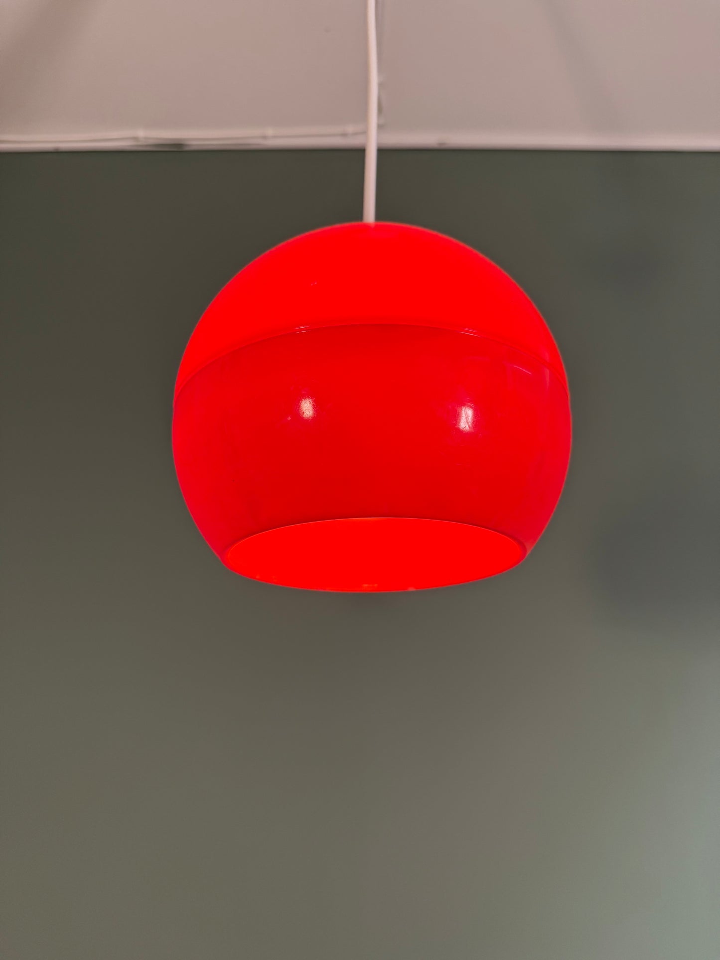 476