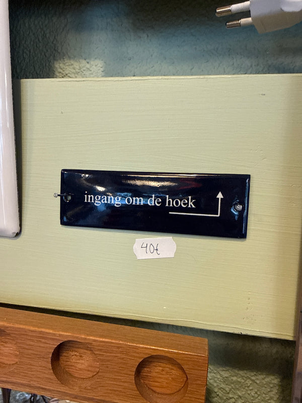 936