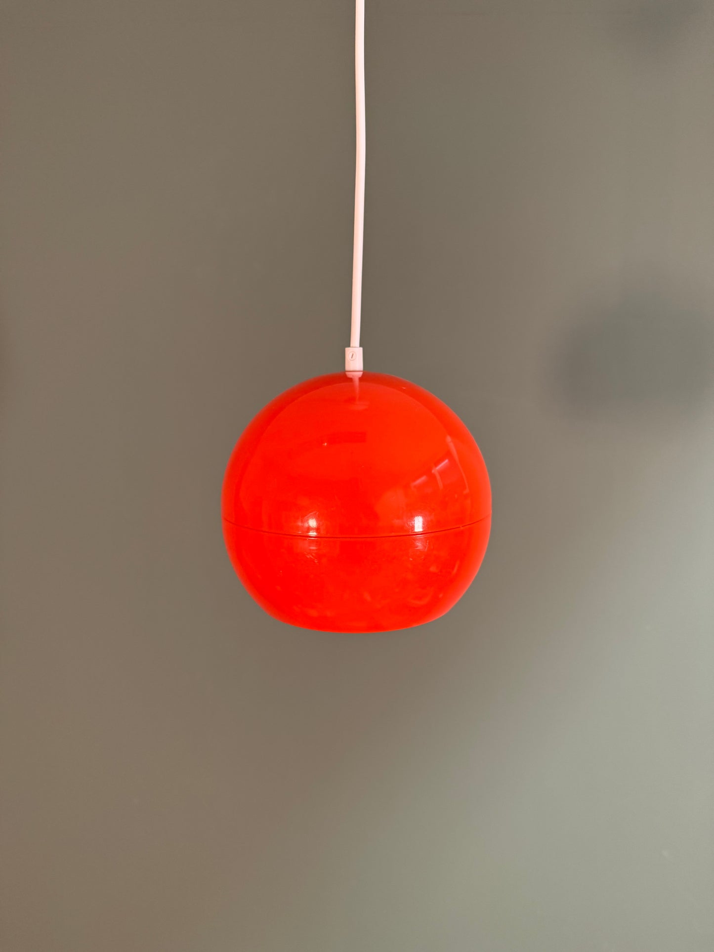 476